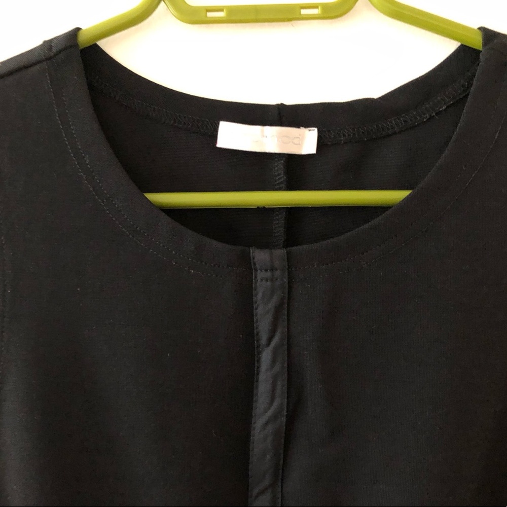 Mini dress - Picture 2 of 3